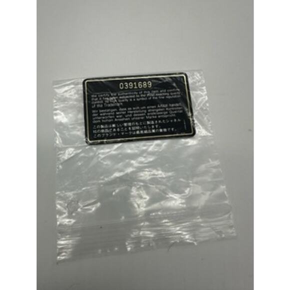 Chanel Vintage White Tote w/Gold hardware*BEAUTIFUL PIECE at bargain price! - Picture 13 of 14